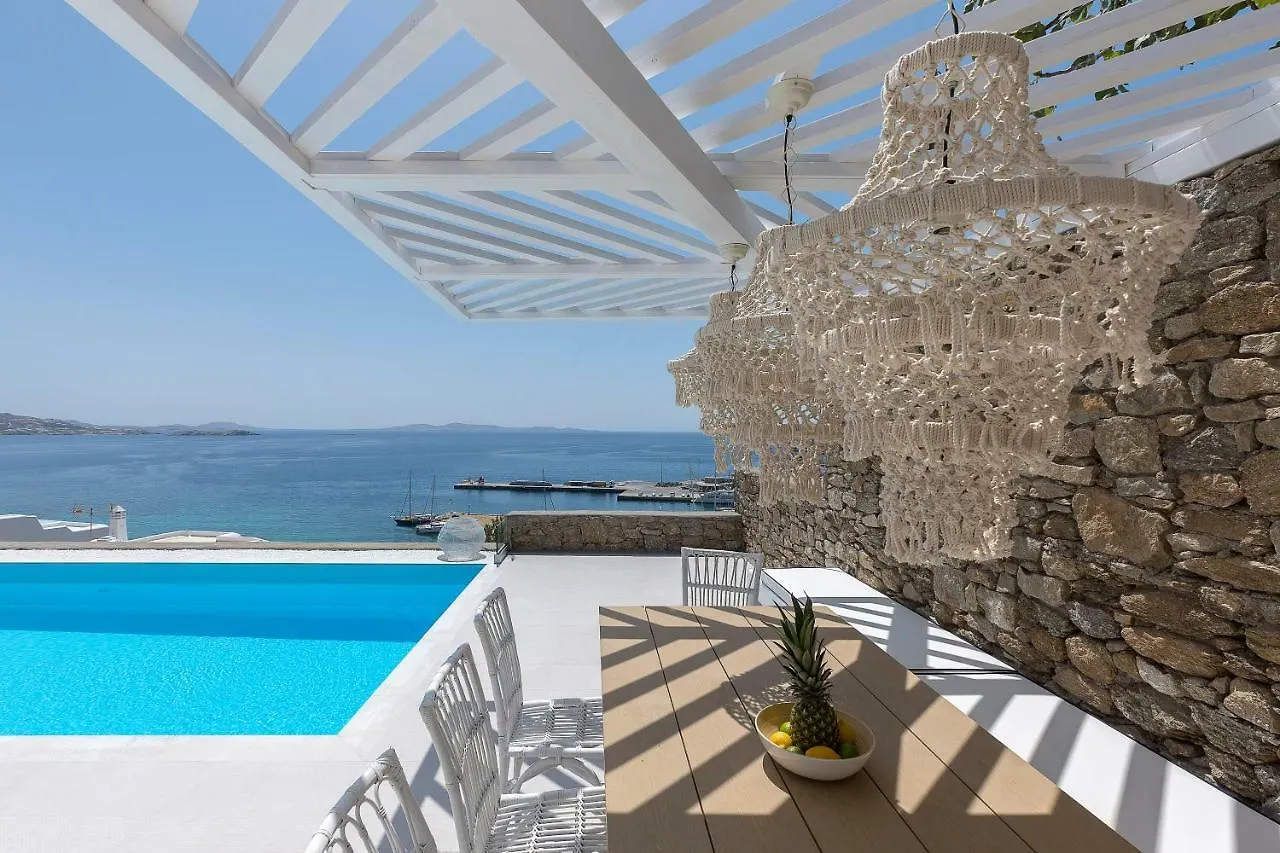 Sealine Villas تورلوس